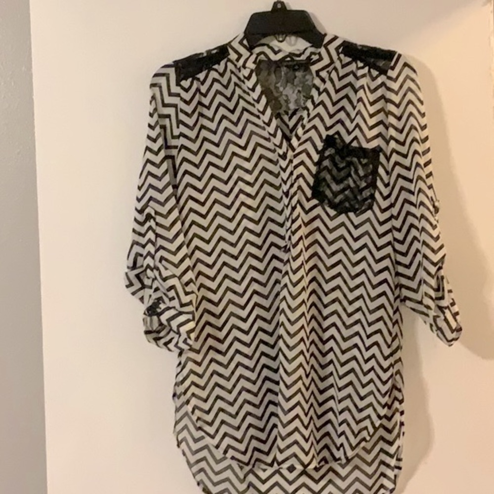 Casual chevron shirt.